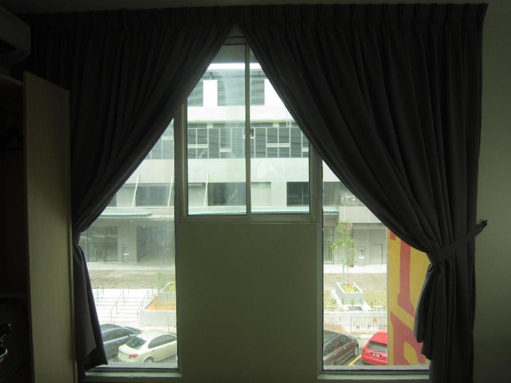Hotel City Comfort Inn Puchong Exterior photo